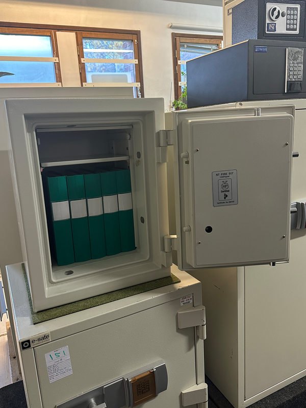 Asiakirjakaappi ES 065