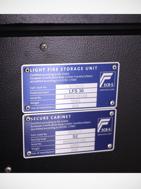 Varkaudenestokaappi ST 320K